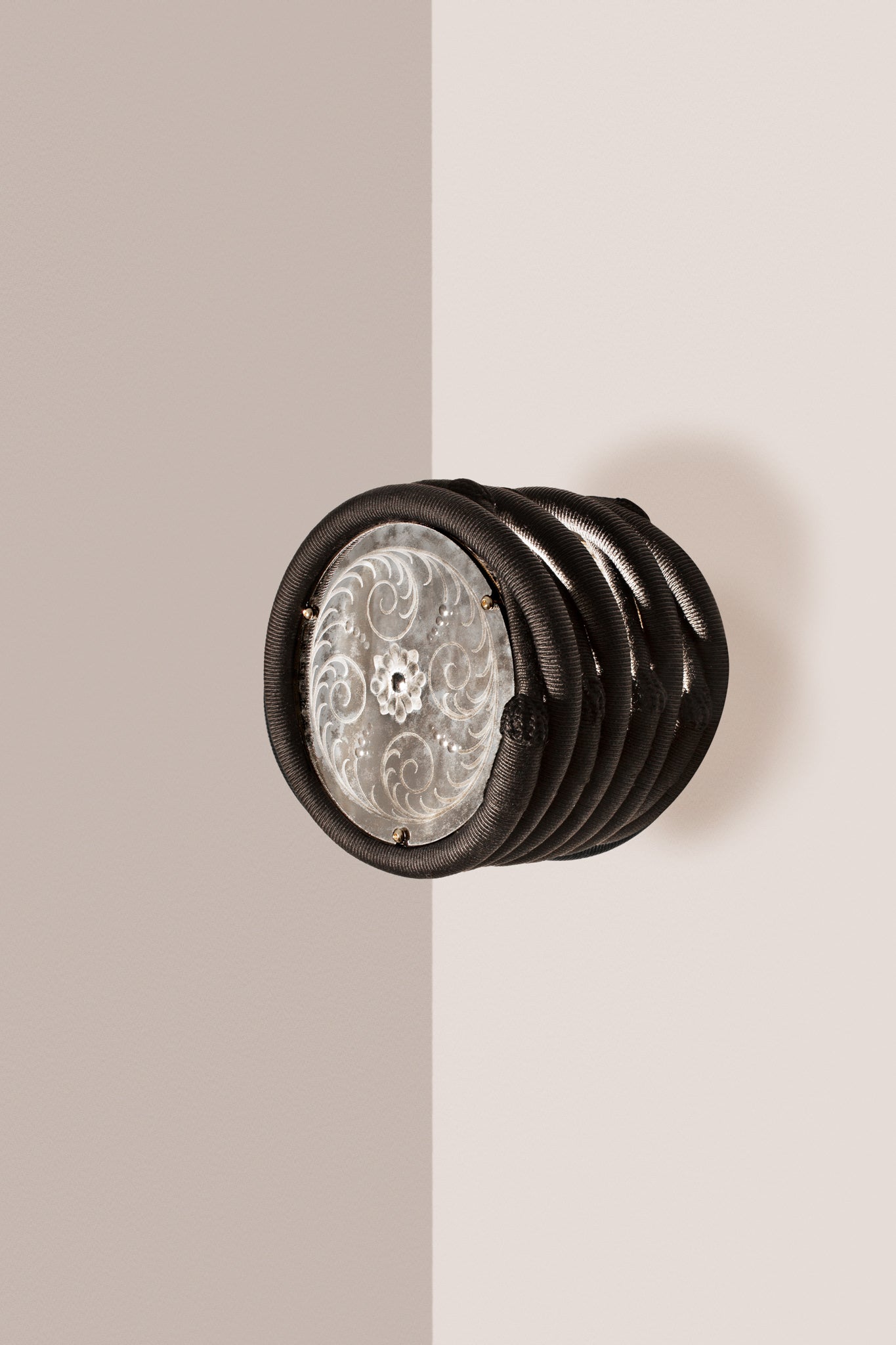 Forma Wall Lamp