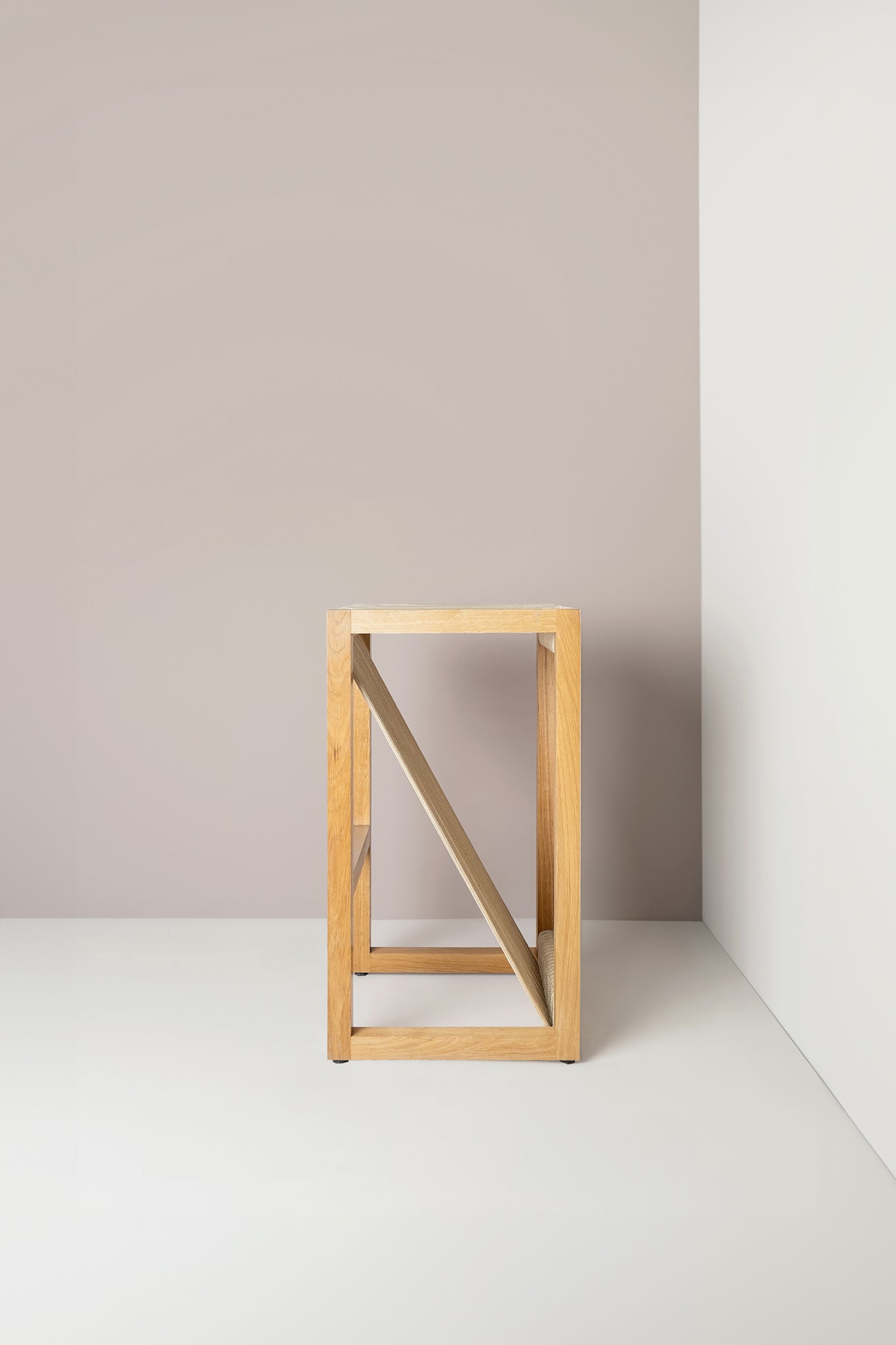 Illusion High Stool I