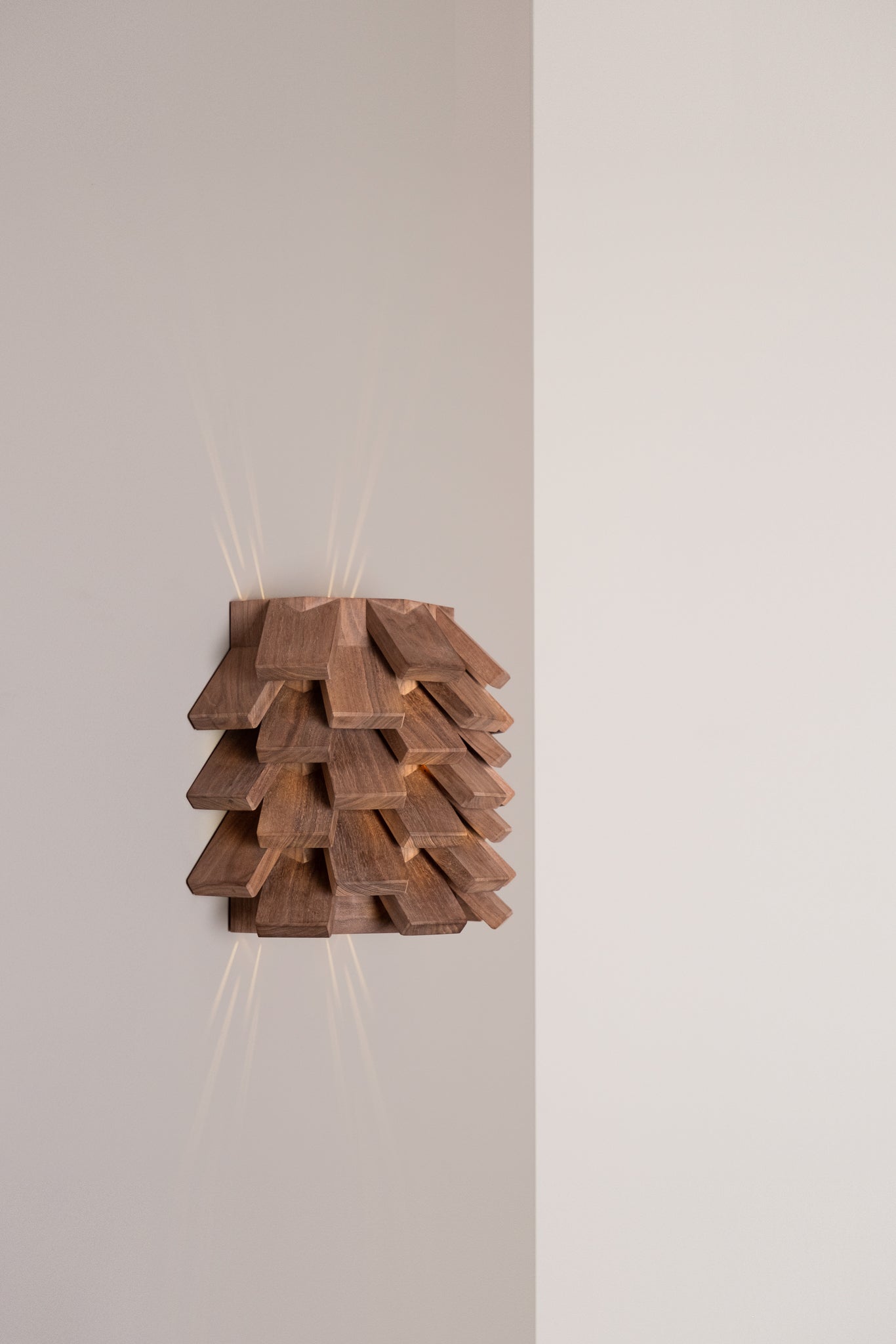 The Palm Wall Lamp II